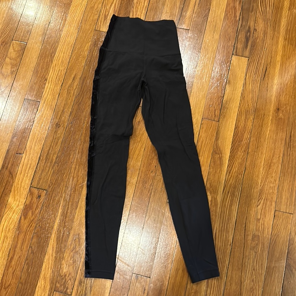 Lululemon velvet side stripe legging 4